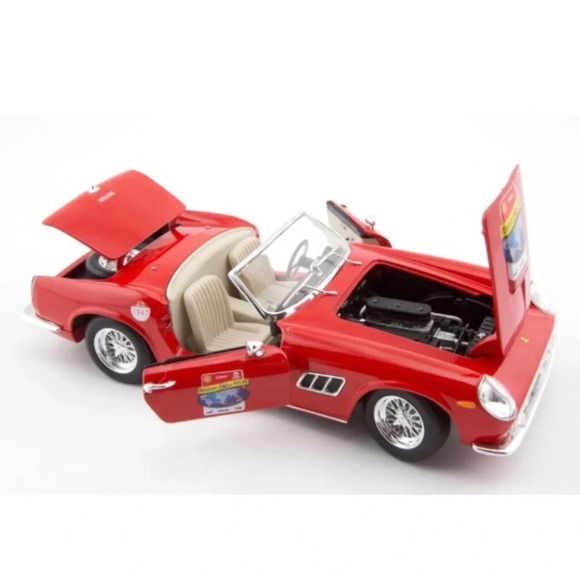 Hot Wheels Ferrari 250 GT 1:18 60th Anniversary - Picture 4 of 13